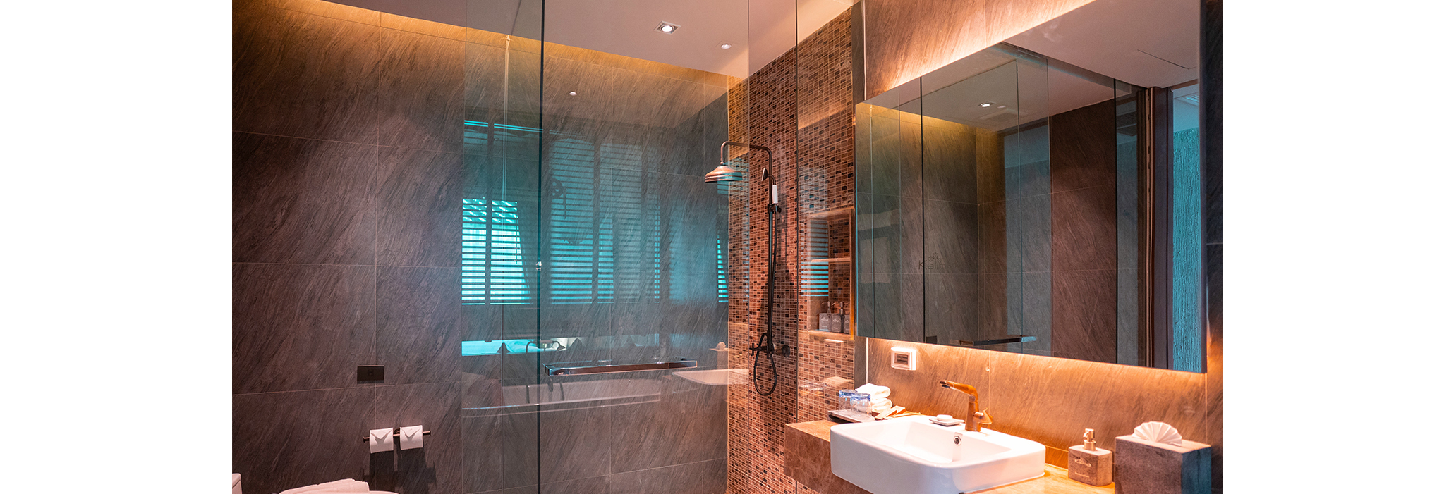 Tiras led en baño Tiras led en baño